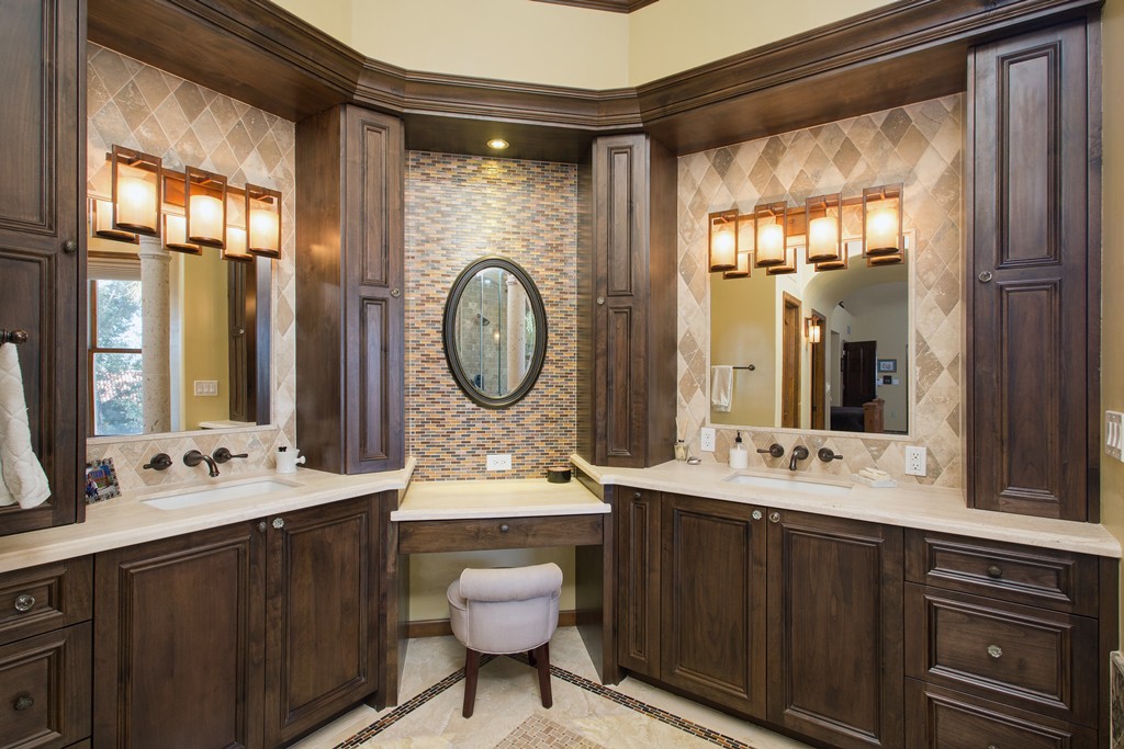 bathroom remodeling contractor tips