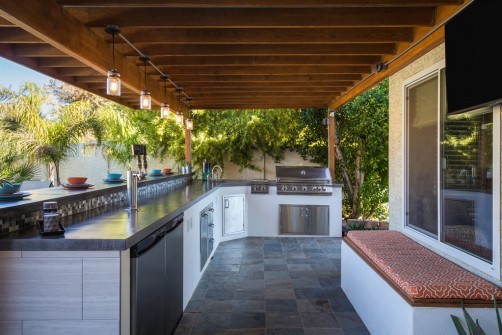 Outdoor BBQ Kitchen in Chandler, AZ by design-build contractor and interior designer