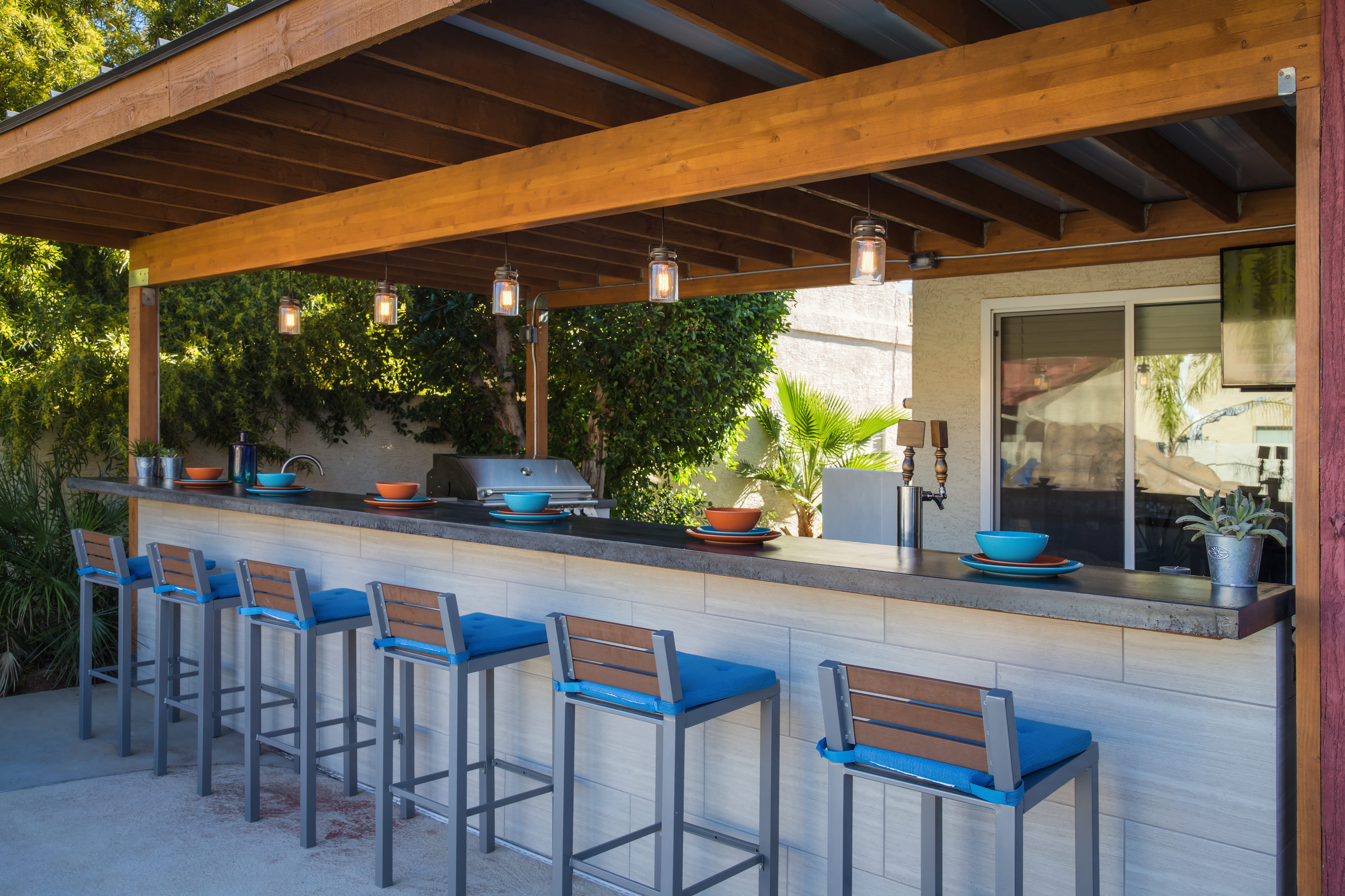 Outdoor Kitchen Design in Phoenix: Layout, Cost, and the Valley Heat